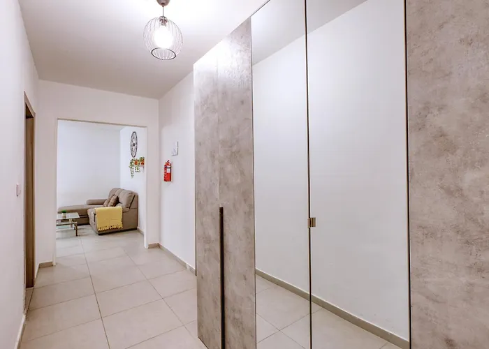 Apartment Modern Haven