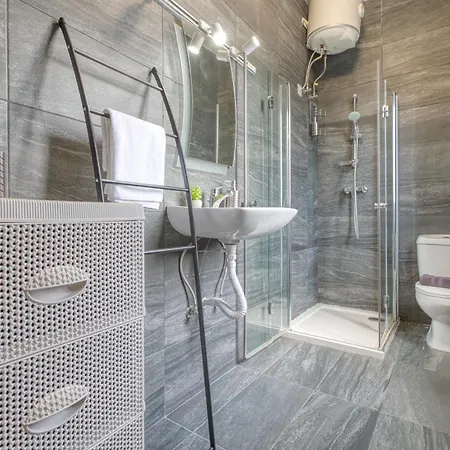 Modern Haven דירה סליאמה