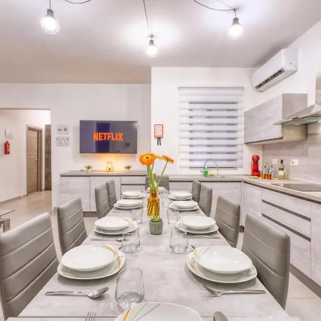 Modern Haven סליאמה