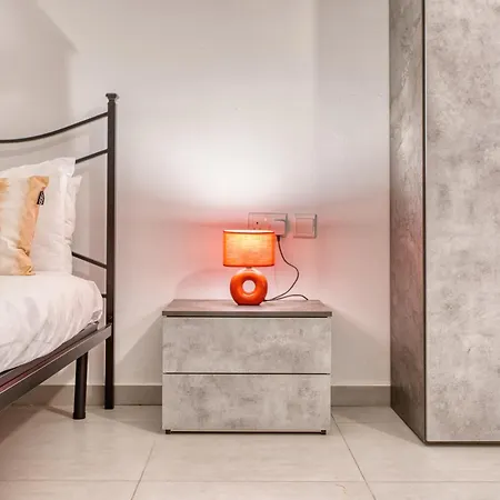 Modern Haven דירה
